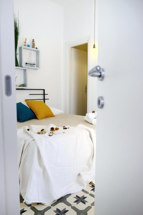Nap25Guesthouse โปลีญาโนอามาเร ภายนอก รูปภาพ