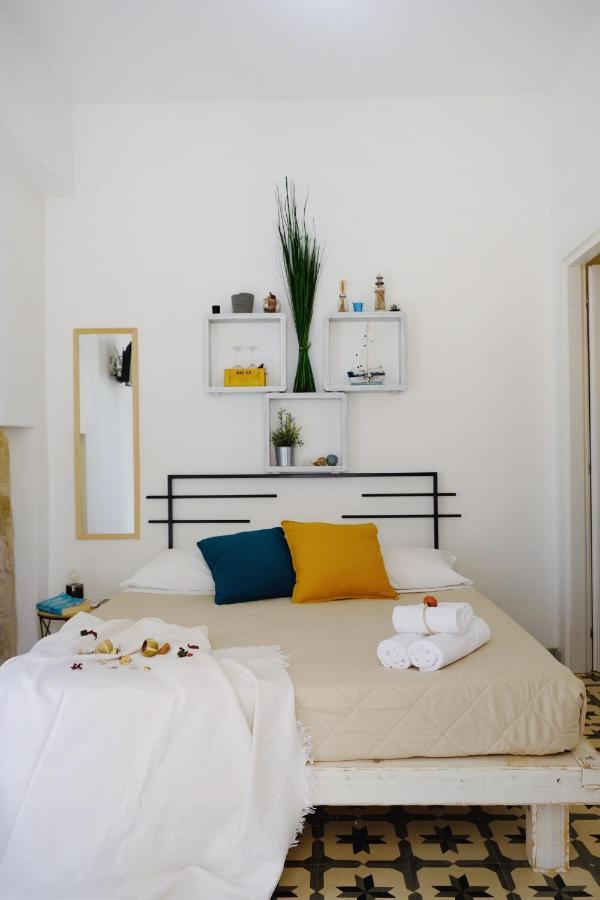 Nap25Guesthouse โปลีญาโนอามาเร ภายนอก รูปภาพ